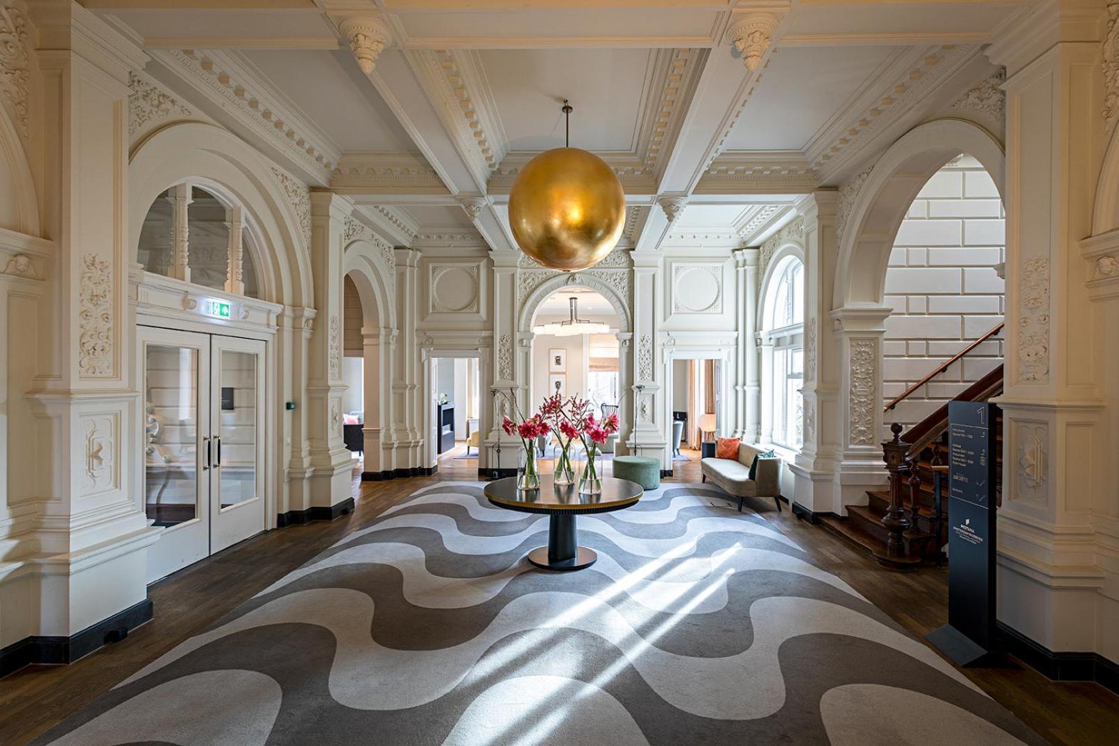 Pestana Amsterdam Riverside Exterior foto The hotel's lobby