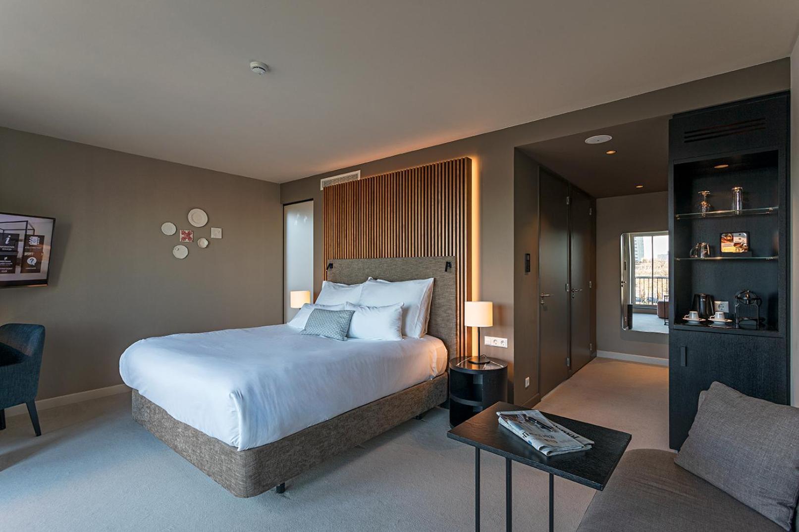 Pestana Amsterdam Riverside Exterior foto A room at the hotel