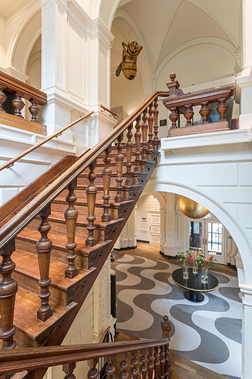 Pestana Amsterdam Riverside Exterior foto The staircase