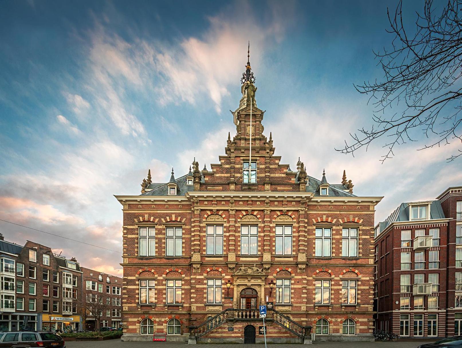 Pestana Amsterdam Riverside Exterior foto The Duivelshuis in 2014